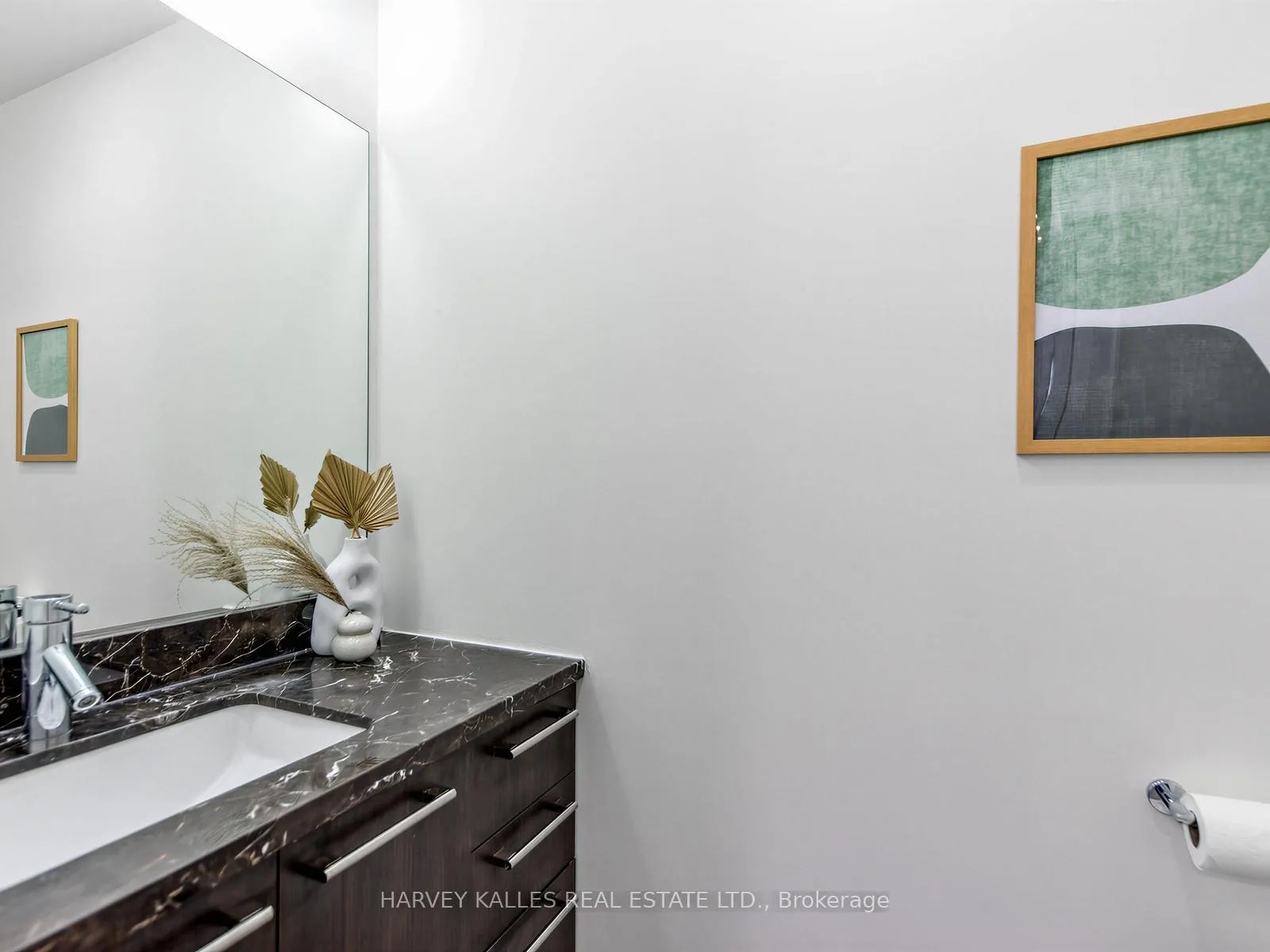 Photo 13 of Unit TH 13, 30 Roehampton Avenue, Toronto, Mount Pleasant West — HOMEH