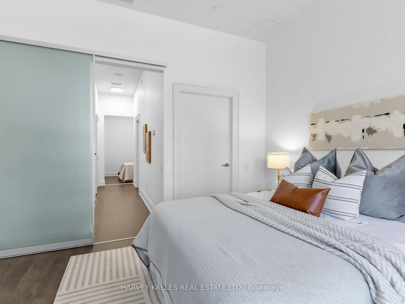 Photo 17 of Unit TH 13, 30 Roehampton Avenue, Toronto, Mount Pleasant West — HOMEH