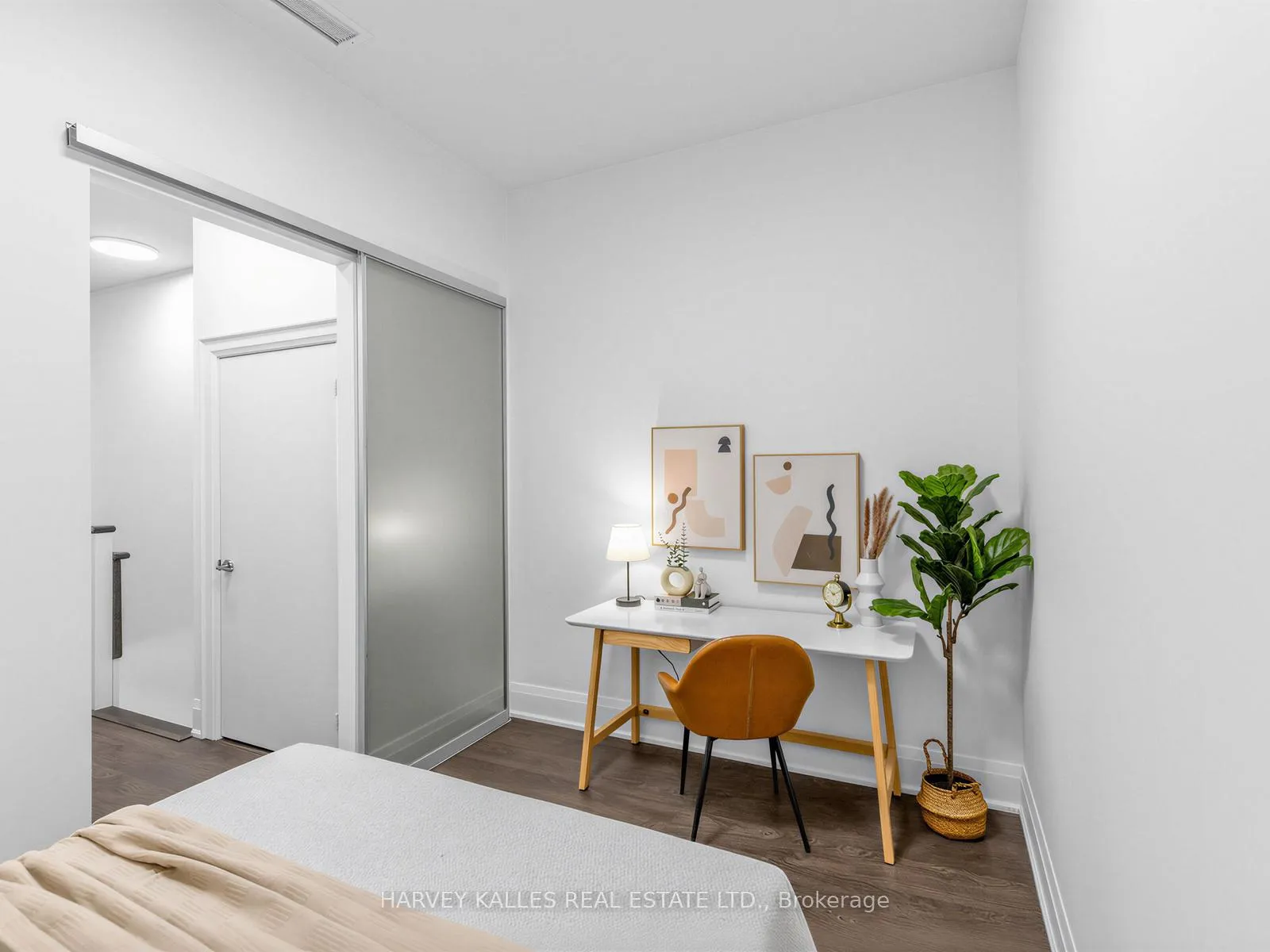 Photo 20 of Unit TH 13, 30 Roehampton Avenue, Toronto, Mount Pleasant West — HOMEH