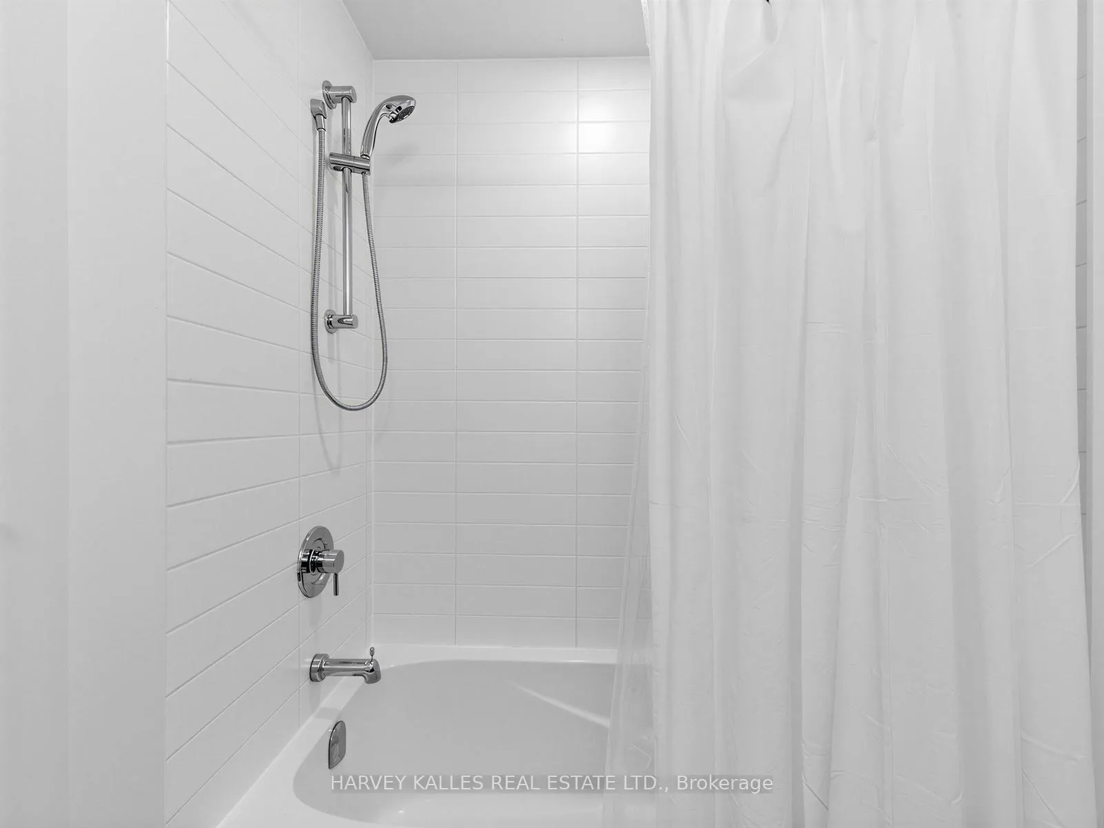 Photo 22 of Unit TH 13, 30 Roehampton Avenue, Toronto, Mount Pleasant West — HOMEH