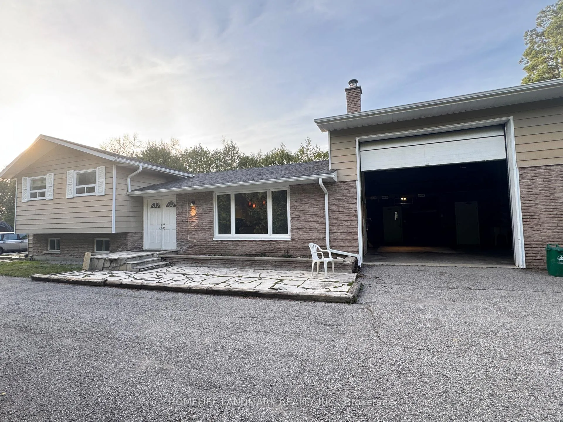 Photo 6 of Unit Main, 66 Metro Road N, Georgina, Keswick North — HOMEH