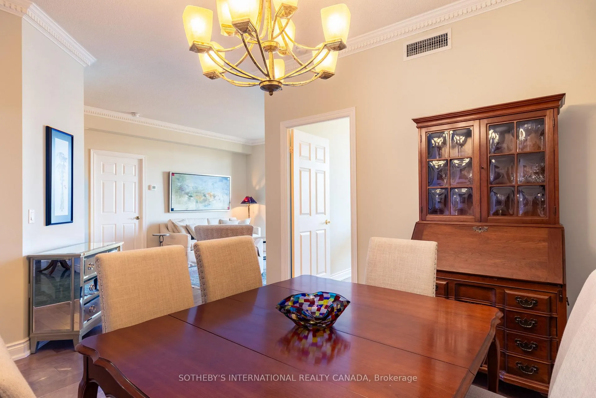 Photo 11 of Unit PH08, 10 Old Mill Trail, Etobicoke, Kingsway South — HOMEH