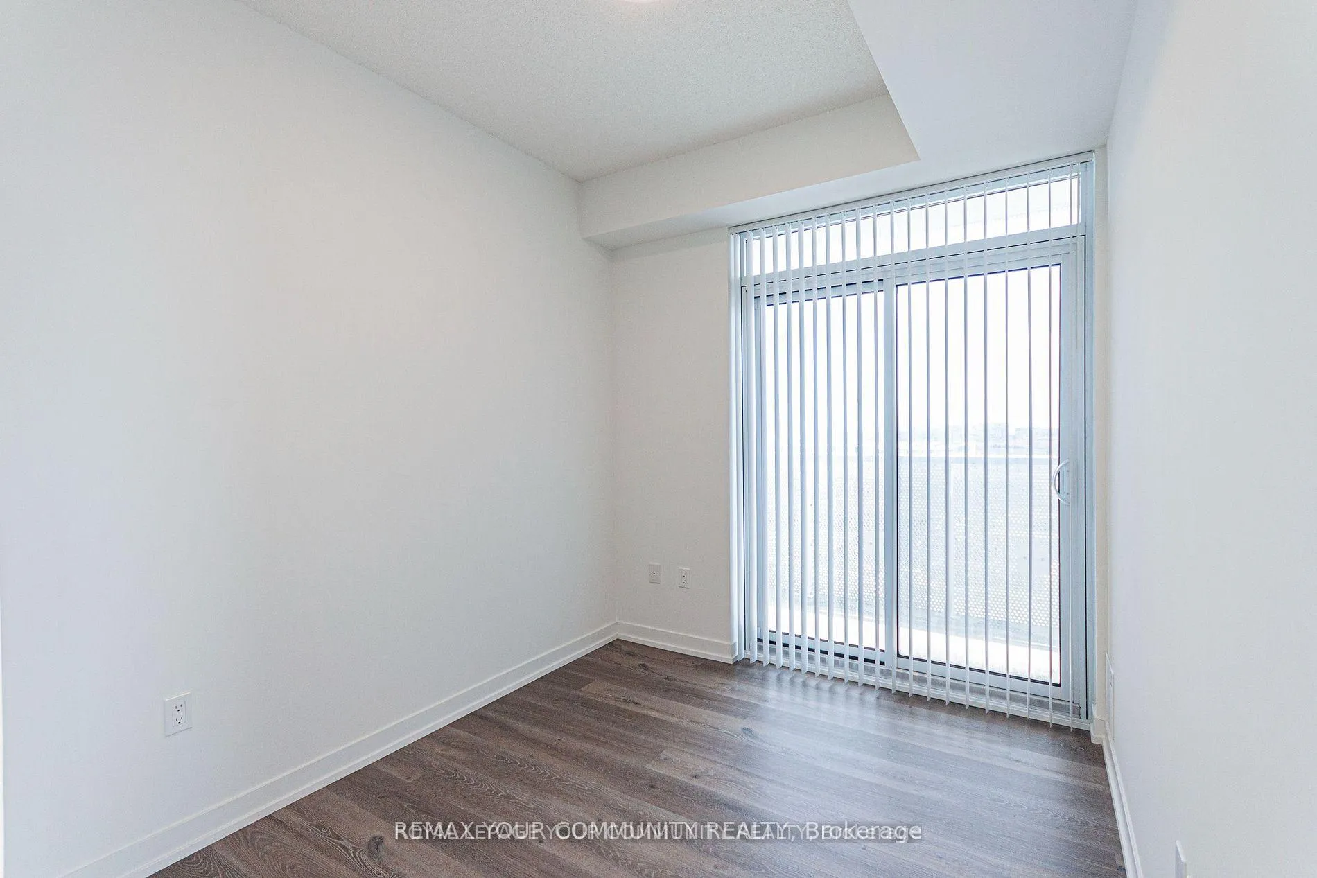 Photo 8 of Unit 706, 225 Commerce Street, Vaughan, Vaughan Corporate Centre — HOMEH