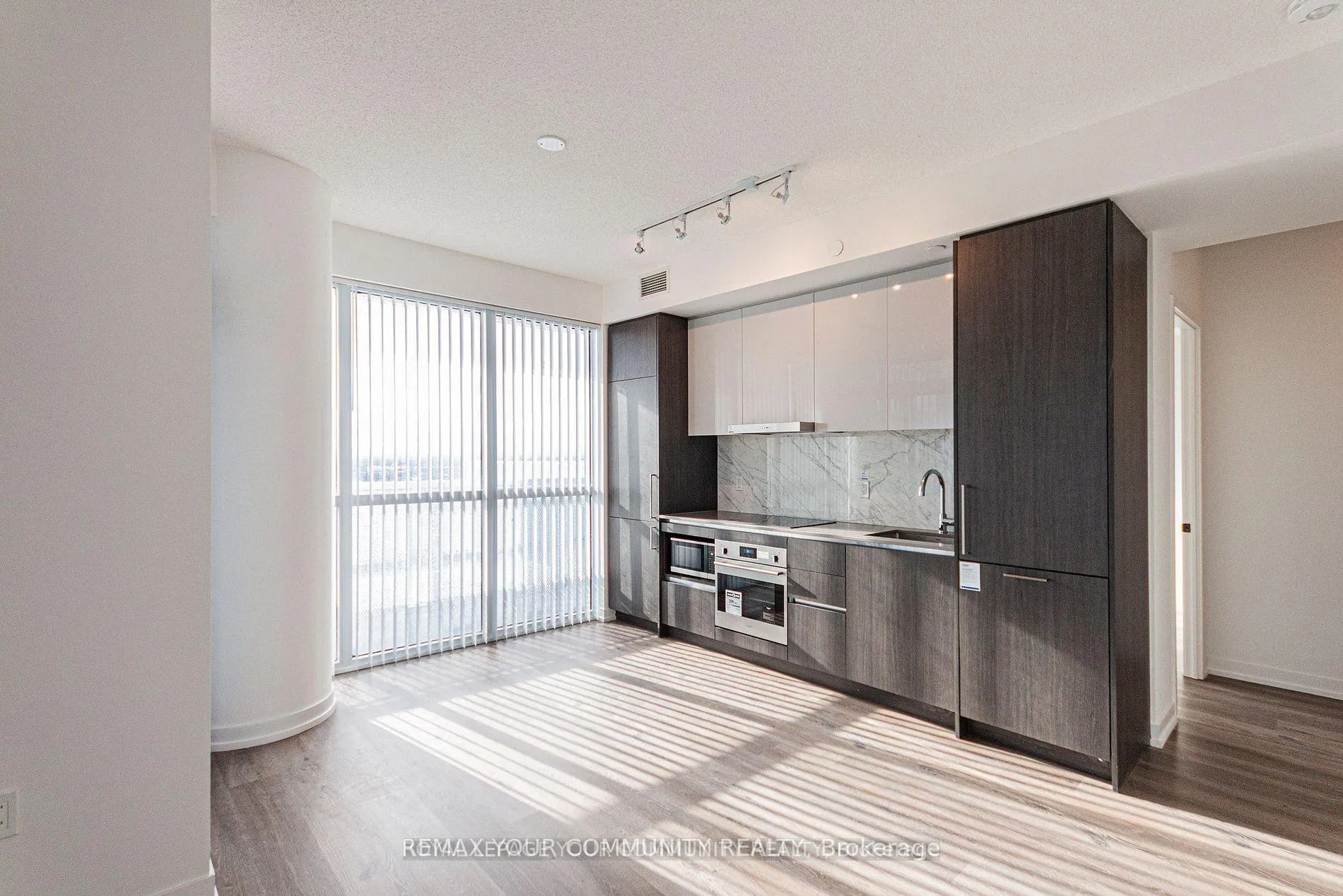 Photo 13 of Unit 706, 225 Commerce Street, Vaughan, Vaughan Corporate Centre — HOMEH