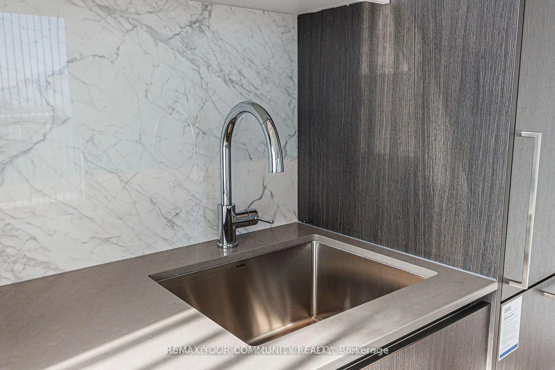 Photo 17 of Unit 706, 225 Commerce Street, Vaughan, Vaughan Corporate Centre — HOMEH