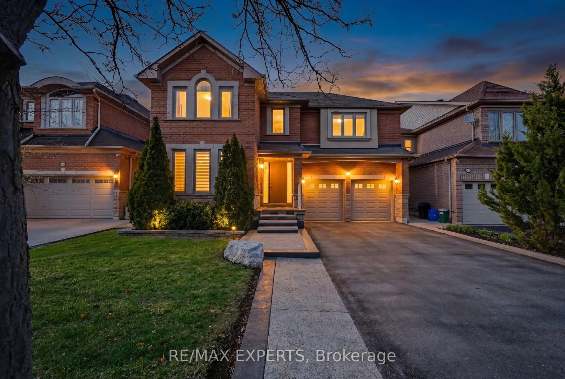 Photo 1 of 8 Ferdinand Avenue, Vaughan, Vellore Village — HOMEH