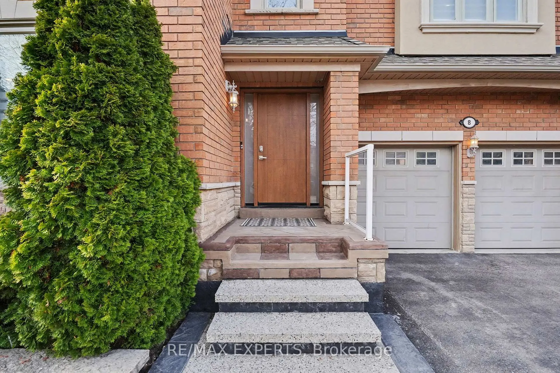 Photo 5 of 8 Ferdinand Avenue, Vaughan, Vellore Village — HOMEH