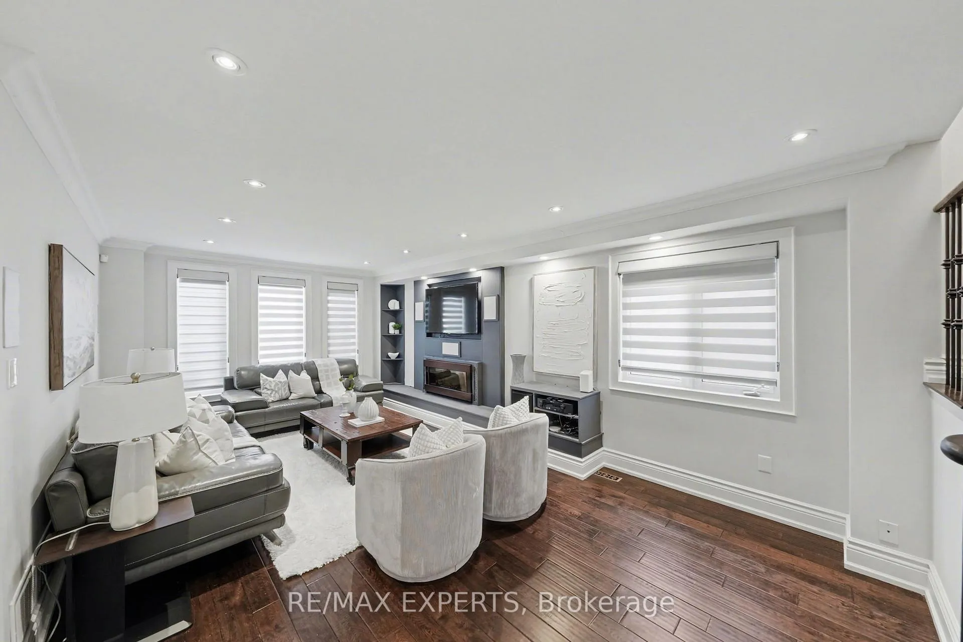 Photo 7 of 8 Ferdinand Avenue, Vaughan, Vellore Village — HOMEH