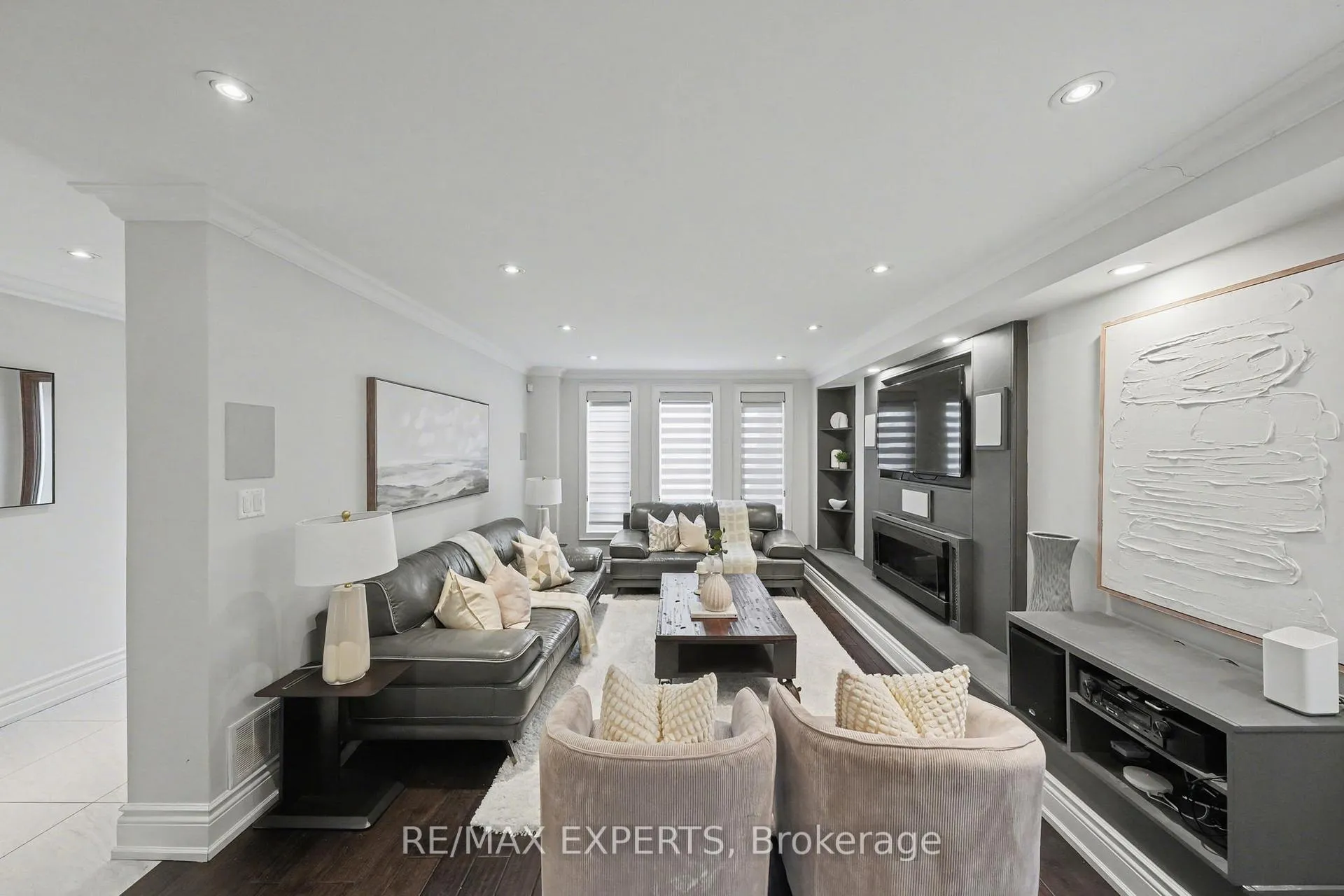 Photo 10 of 8 Ferdinand Avenue, Vaughan, Vellore Village — HOMEH