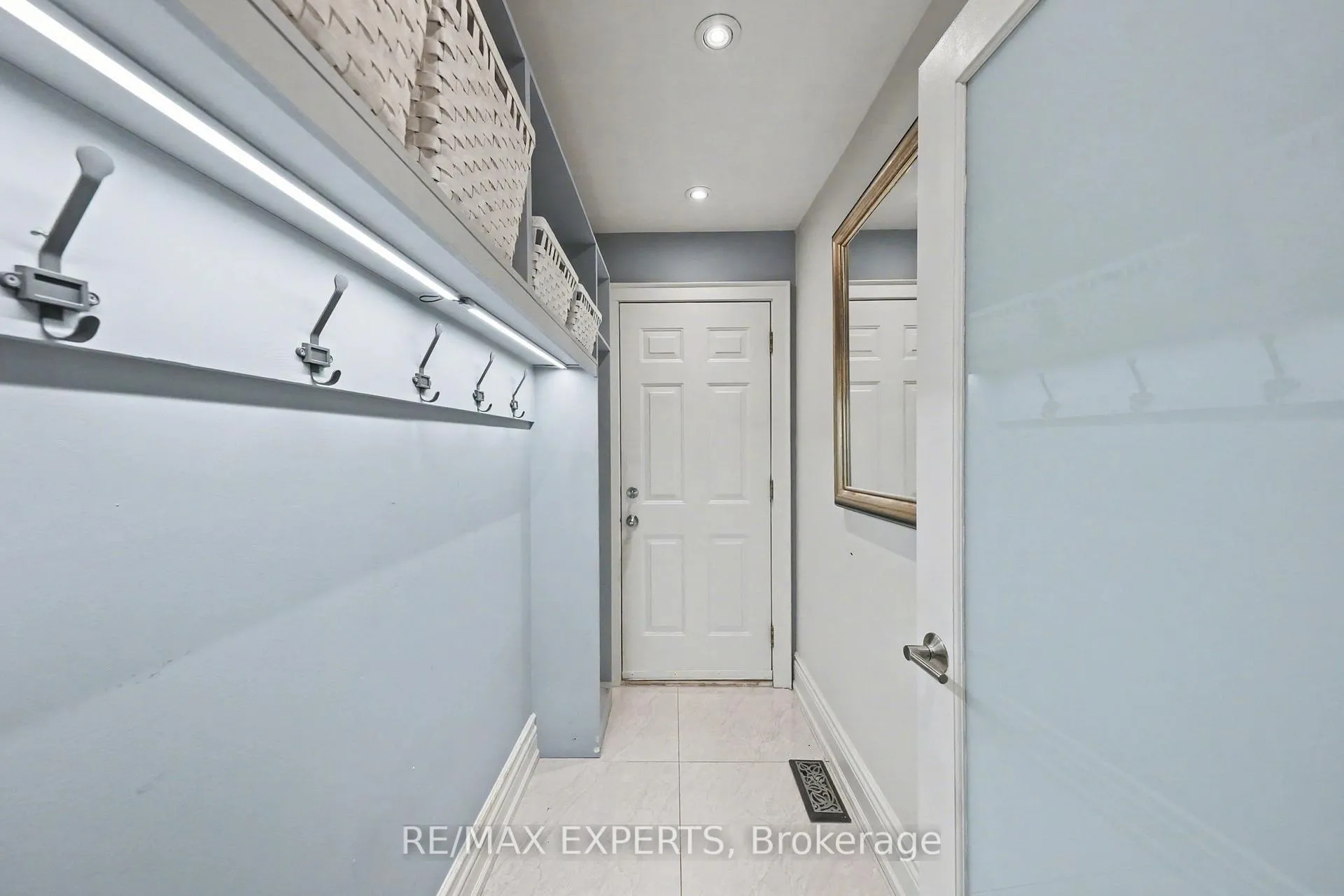 Photo 13 of 8 Ferdinand Avenue, Vaughan, Vellore Village — HOMEH