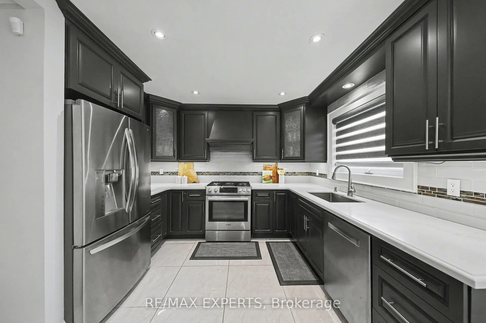 Photo 15 of 8 Ferdinand Avenue, Vaughan, Vellore Village — HOMEH