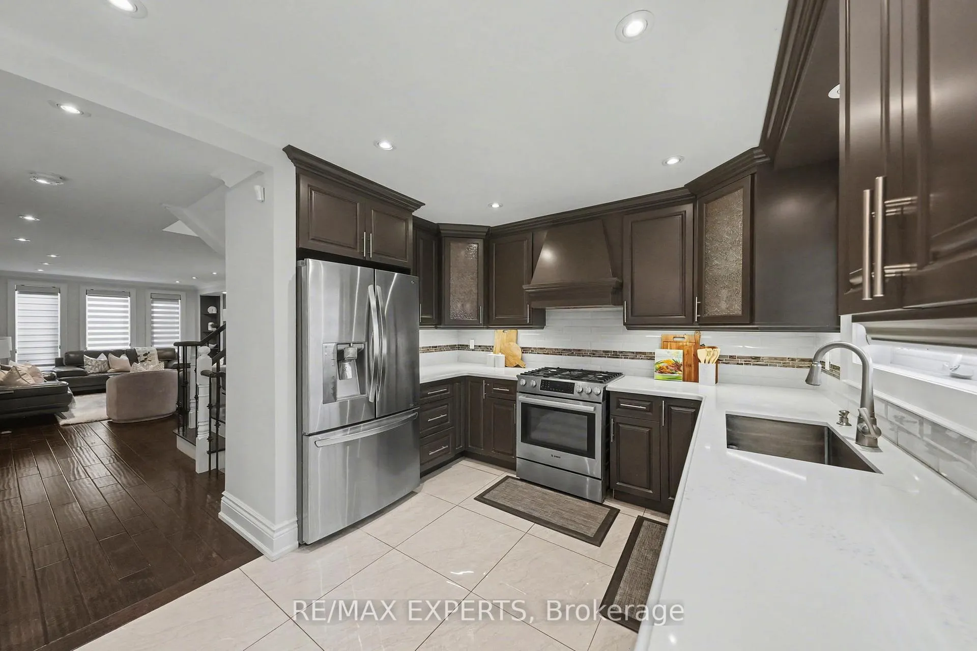 Photo 16 of 8 Ferdinand Avenue, Vaughan, Vellore Village — HOMEH