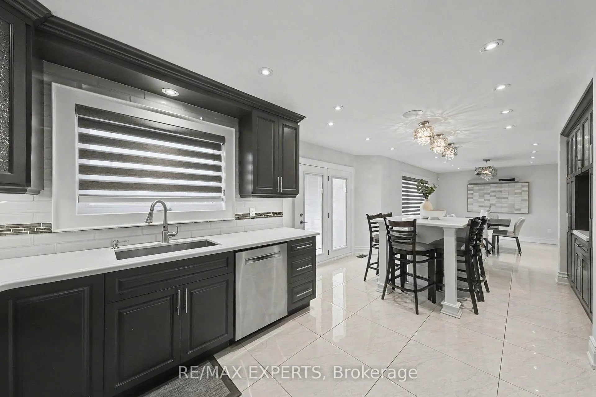 Photo 17 of 8 Ferdinand Avenue, Vaughan, Vellore Village — HOMEH