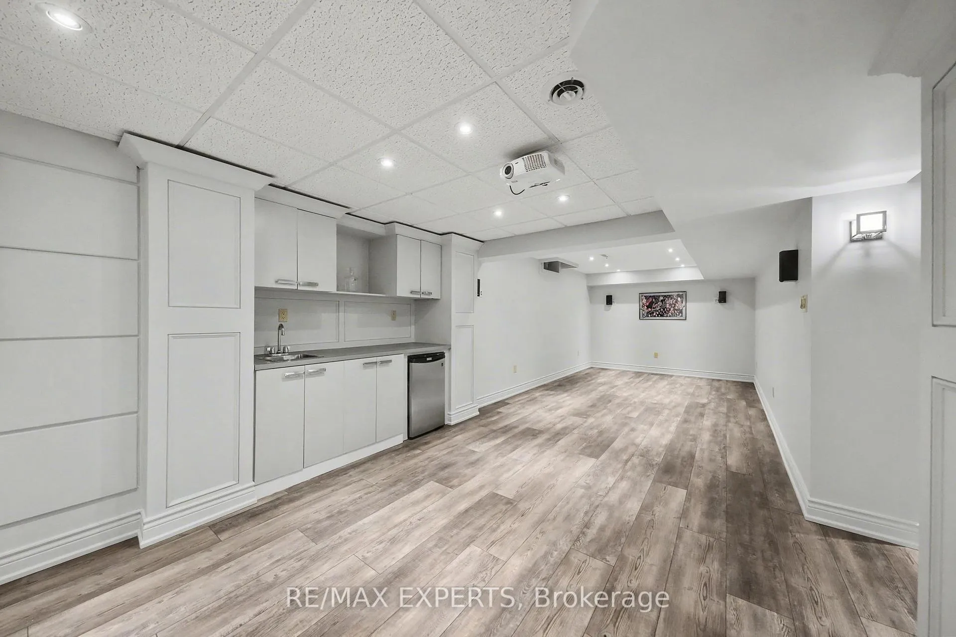 Photo 37 of 8 Ferdinand Avenue, Vaughan, Vellore Village — HOMEH