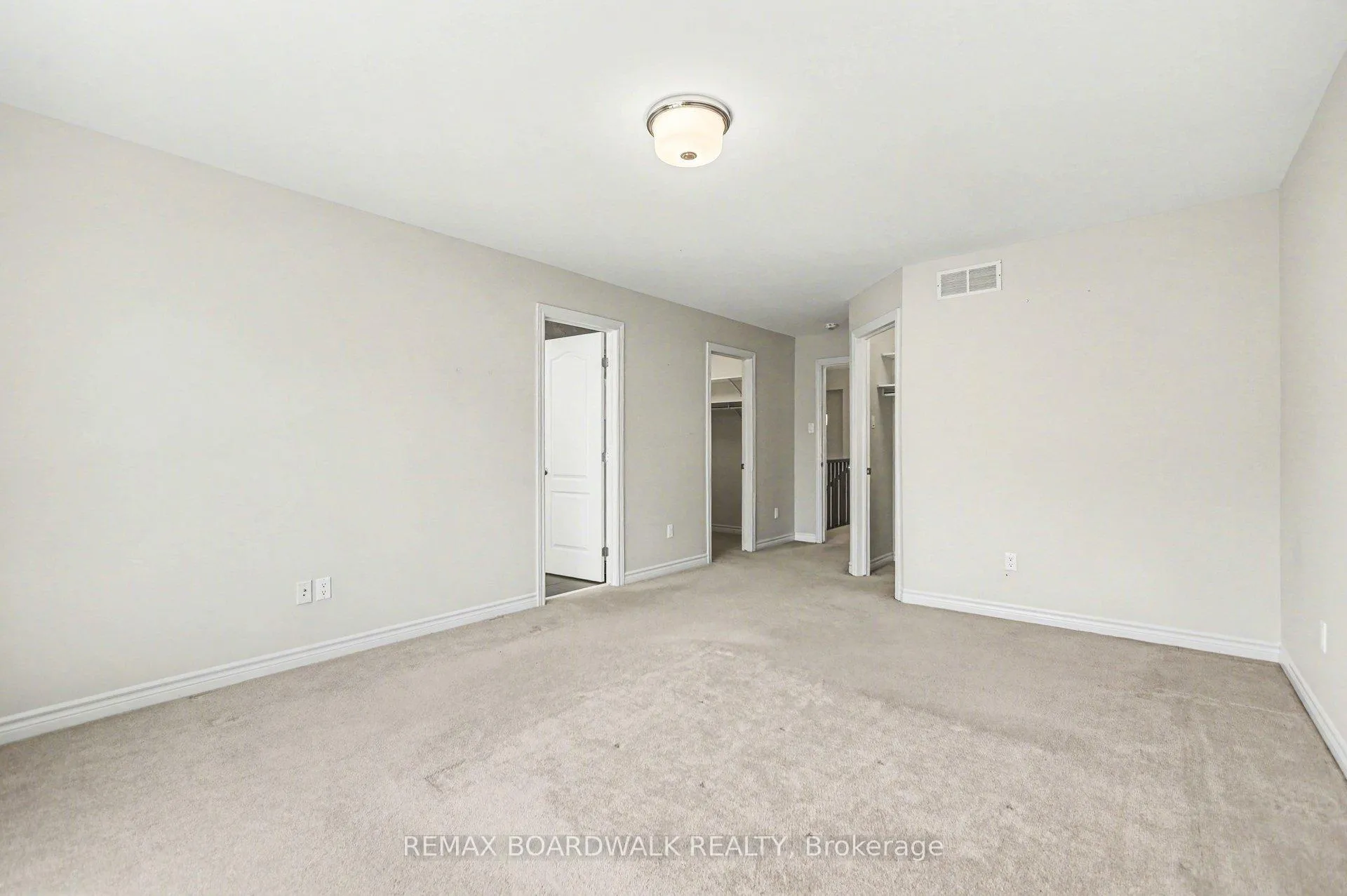 Photo 6 of 122 Kestrel Street, Ottawa, Blossom Park/Kemp Park/Findlay Creek — HOMEH
