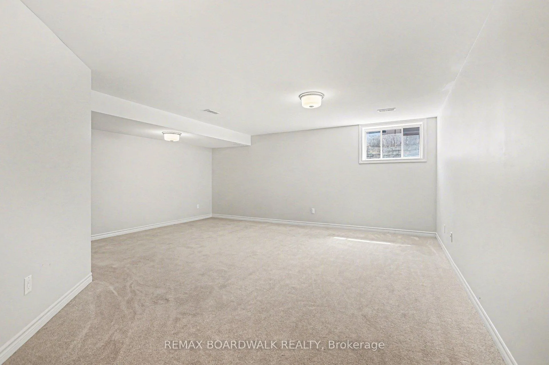 Photo 12 of 122 Kestrel Street, Ottawa, Blossom Park/Kemp Park/Findlay Creek — HOMEH
