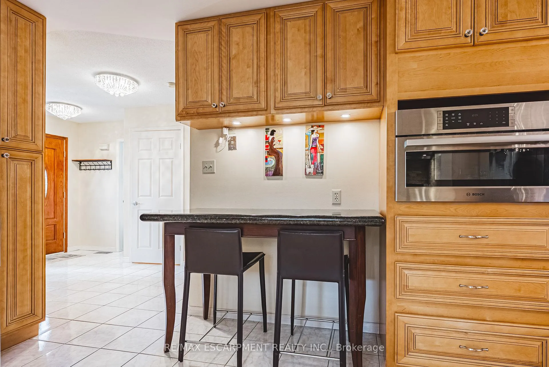 Photo 18 of 110 Highbury Drive, Hamilton, Stoney Creek Mountain — HOMEH