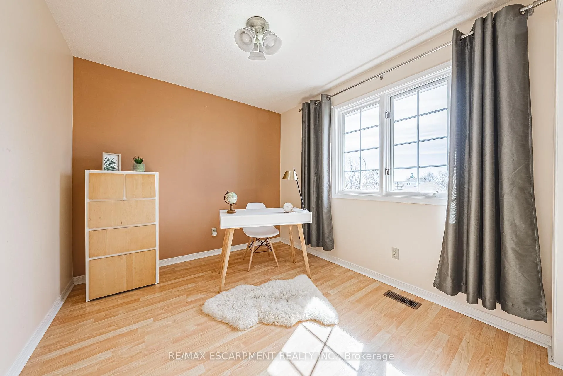 Photo 22 of 110 Highbury Drive, Hamilton, Stoney Creek Mountain — HOMEH