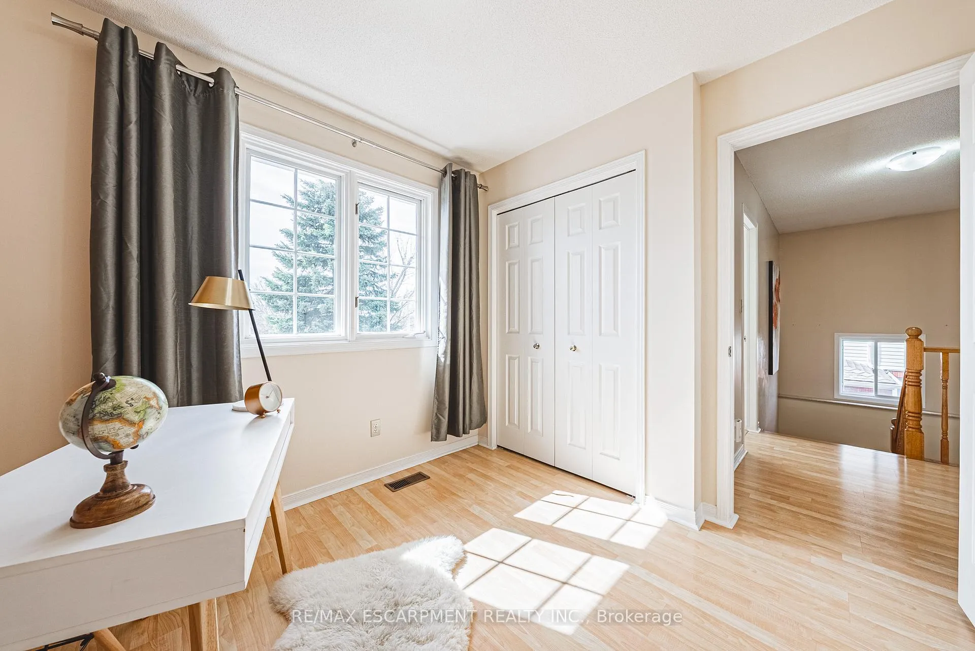 Photo 23 of 110 Highbury Drive, Hamilton, Stoney Creek Mountain — HOMEH