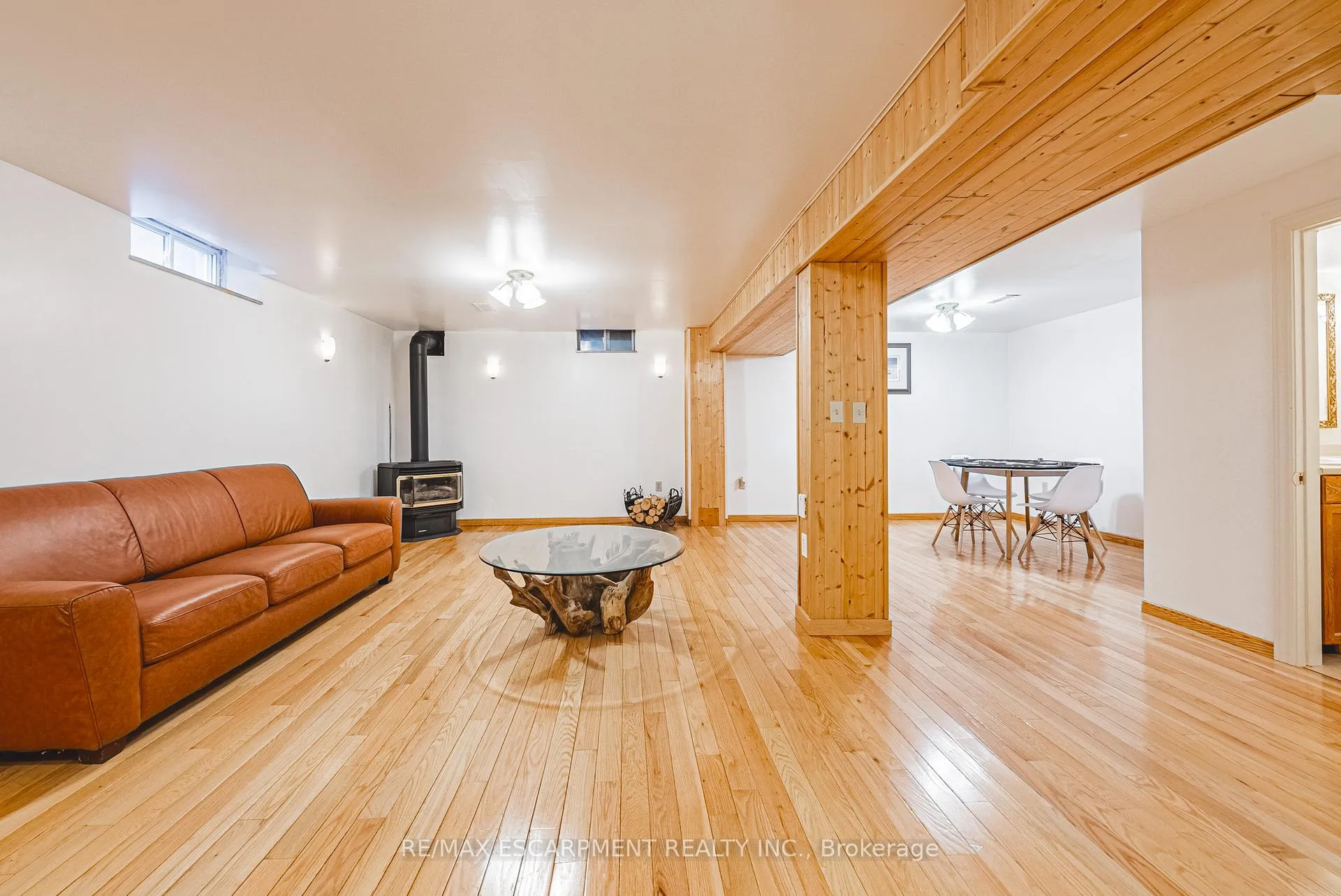 Photo 32 of 110 Highbury Drive, Hamilton, Stoney Creek Mountain — HOMEH