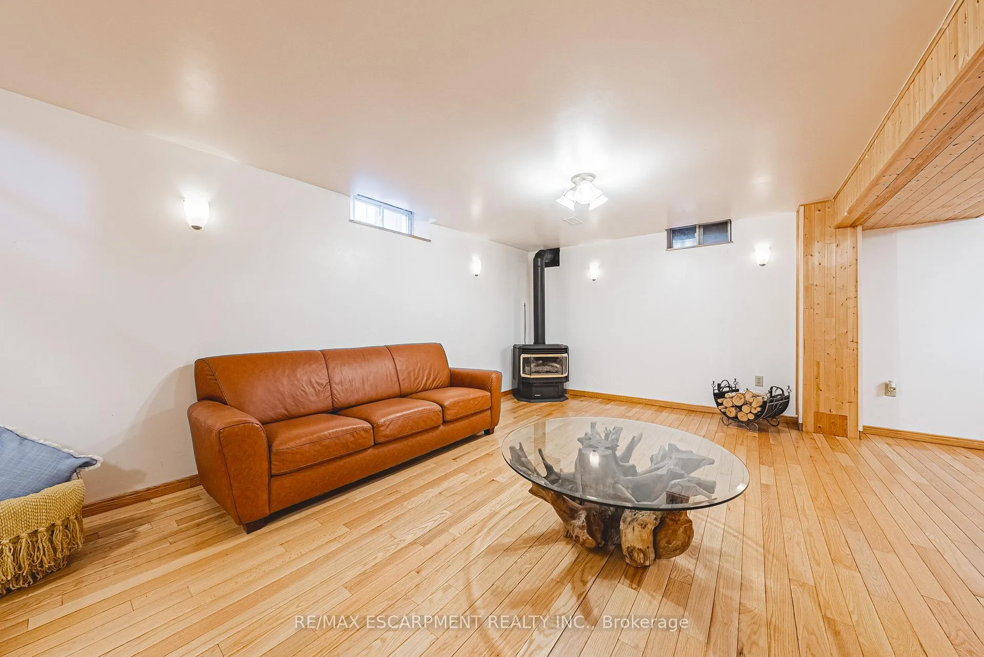 Photo 33 of 110 Highbury Drive, Hamilton, Stoney Creek Mountain — HOMEH