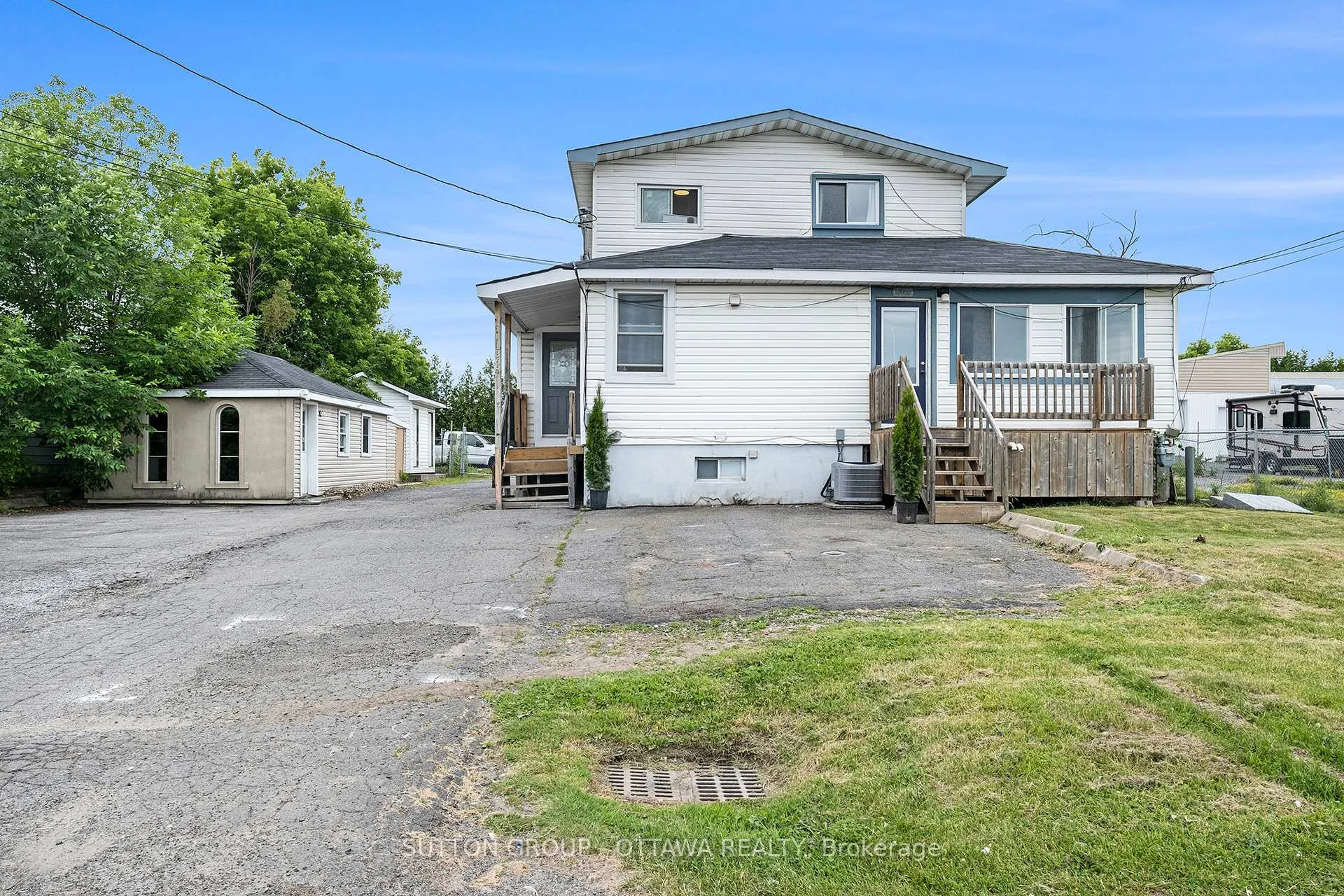 Photo 5 of 1368 Labrie Avenue, Ottawa, Cyrville Rd./Industrial Park — HOMEH