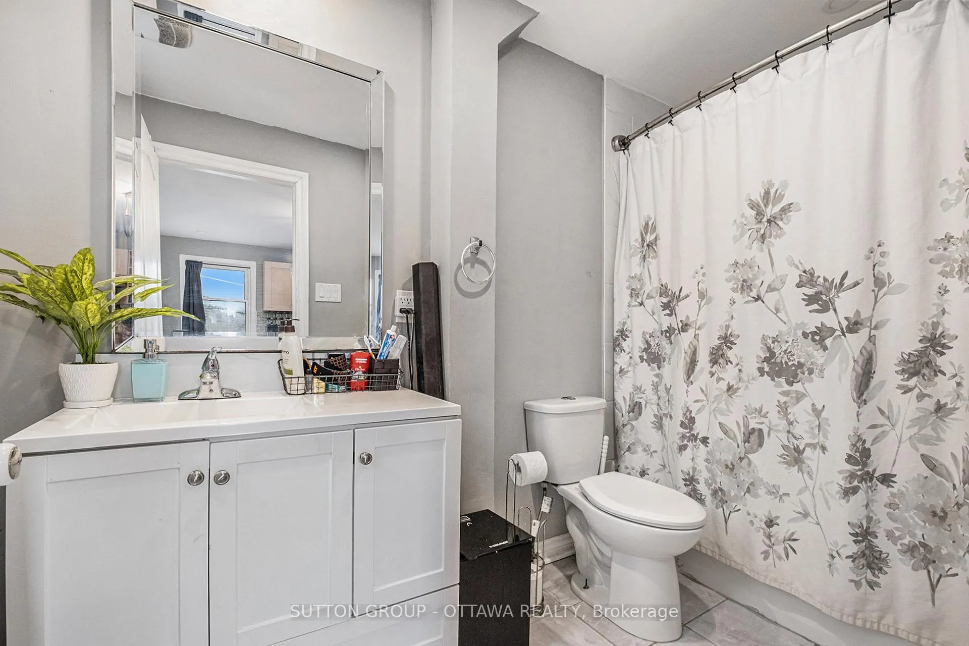 Photo 32 of 1368 Labrie Avenue, Ottawa, Cyrville Rd./Industrial Park — HOMEH