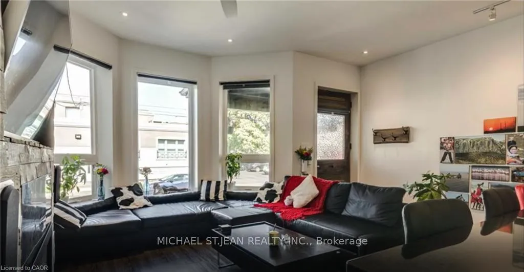Photo 8 of Unit 2, 12 West Avenue N, Hamilton, Landsdale — HOMEH