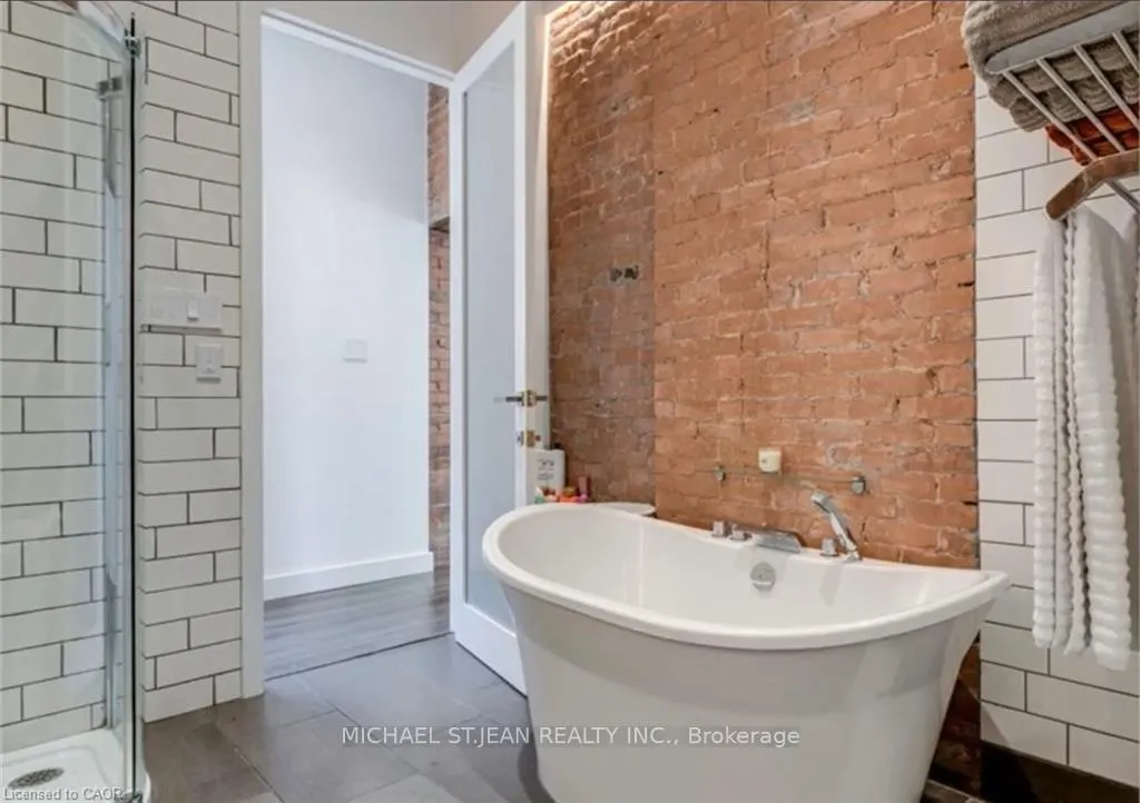 Photo 19 of Unit 2, 12 West Avenue N, Hamilton, Landsdale — HOMEH