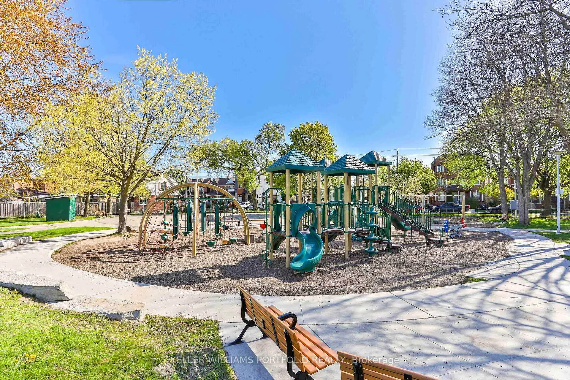 Photo 28 of 63 Hounslow Heath Road, Toronto, Weston-Pellam Park — HOMEH
