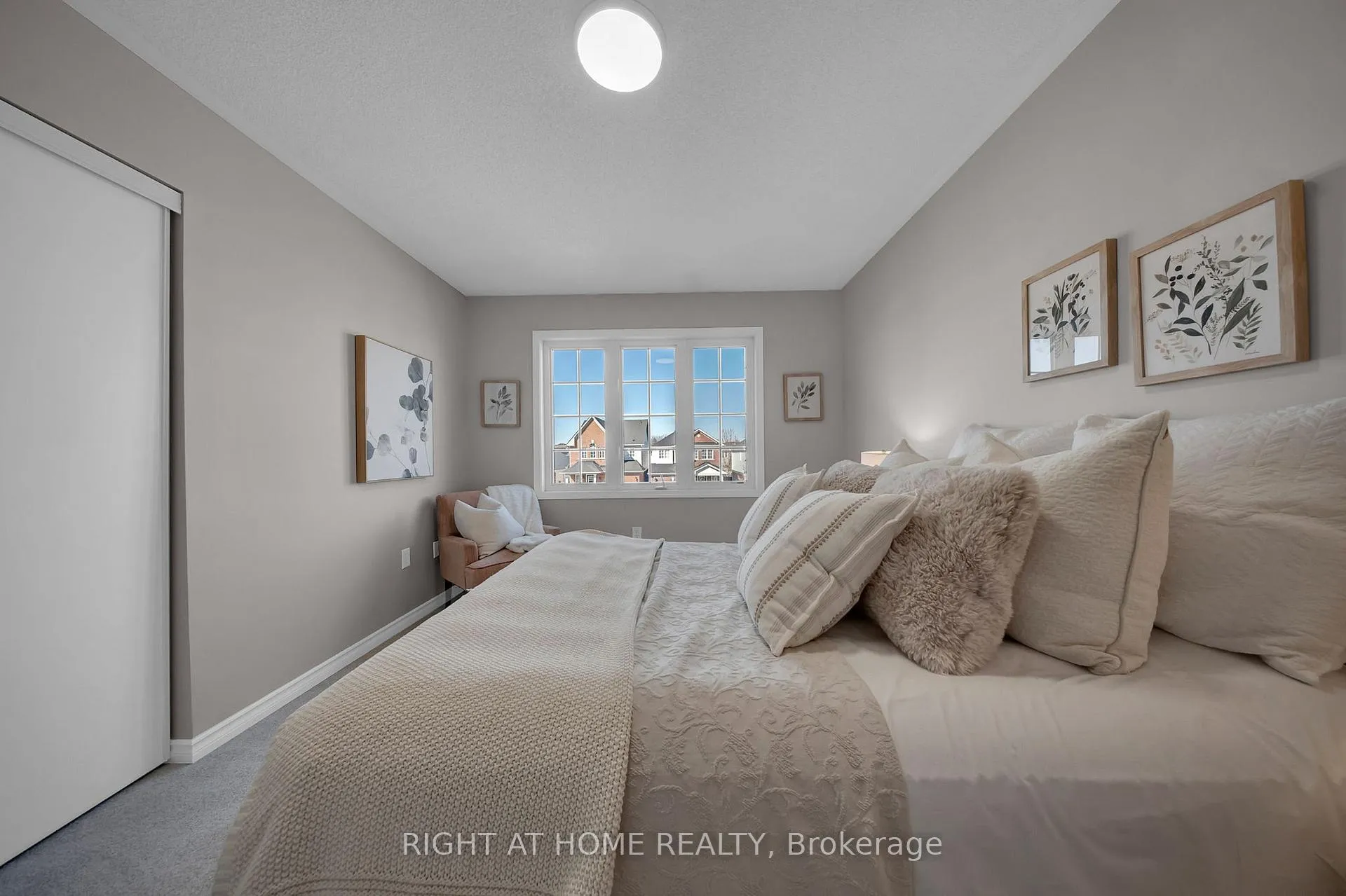Photo 22 of 131 William Cowles Drive, Clarington, Bowmanville — HOMEH