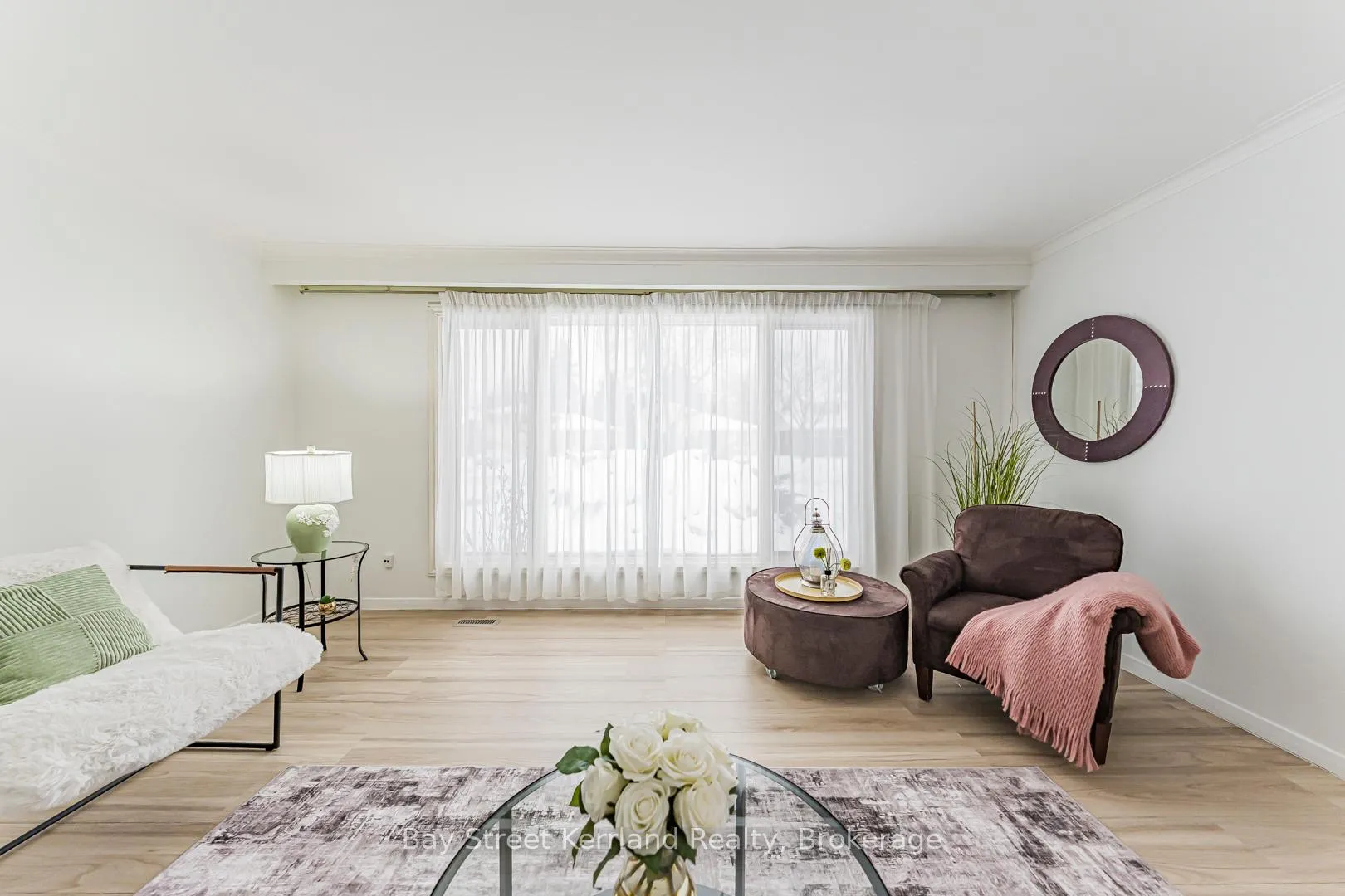 Photo 6 of 2393 Main Level -SPEYSIDE Drive, Mississauga, Sheridan — HOMEH