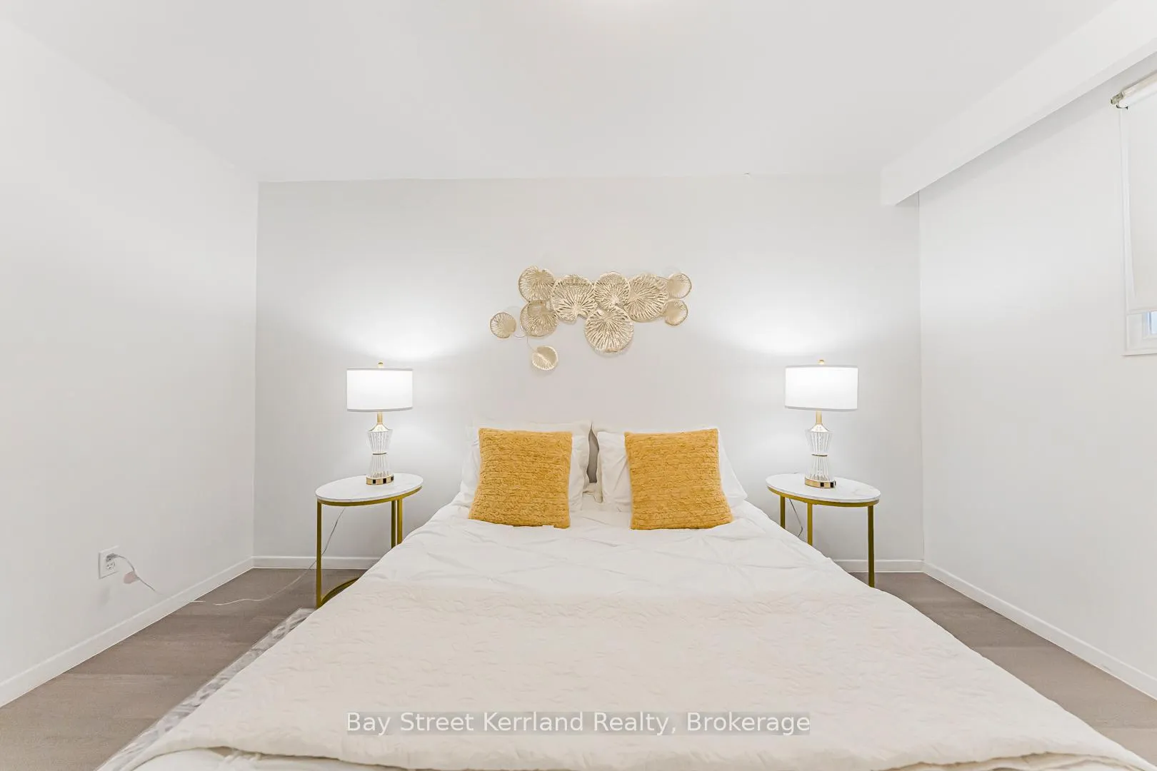 Photo 25 of 2393 Main Level -SPEYSIDE Drive, Mississauga, Sheridan — HOMEH