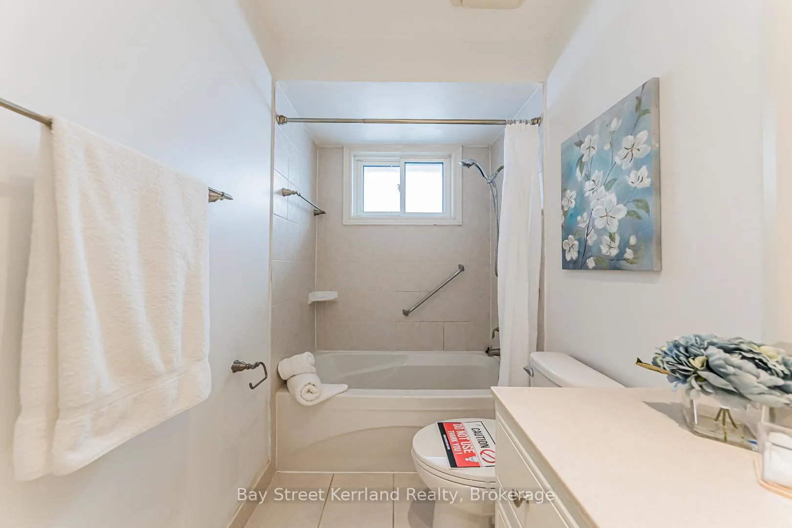 Photo 27 of 2393 Main Level -SPEYSIDE Drive, Mississauga, Sheridan — HOMEH