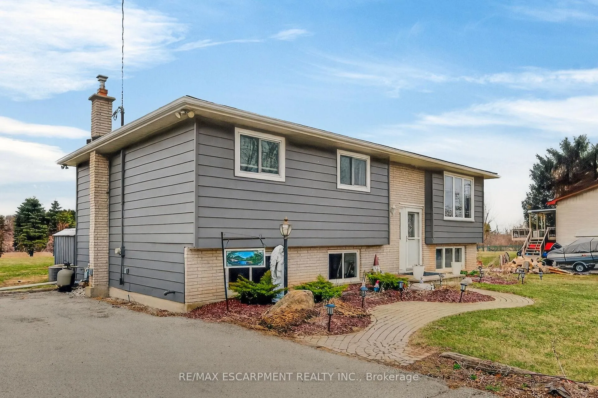 Photo 2 of 1481 Norfolk County Rd 19 E, Norfolk, Bealton — HOMEH