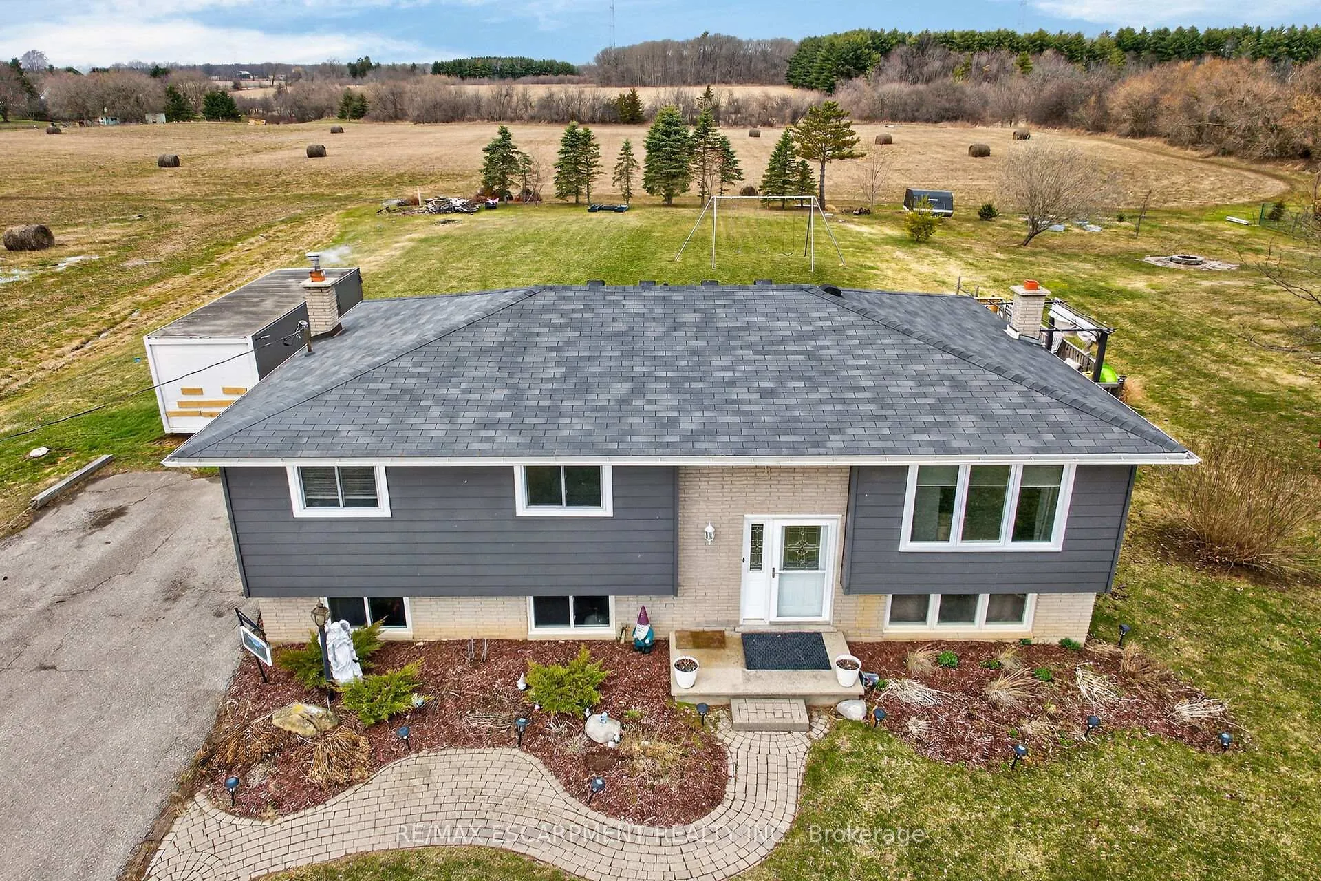 Photo 3 of 1481 Norfolk County Rd 19 E, Norfolk, Bealton — HOMEH
