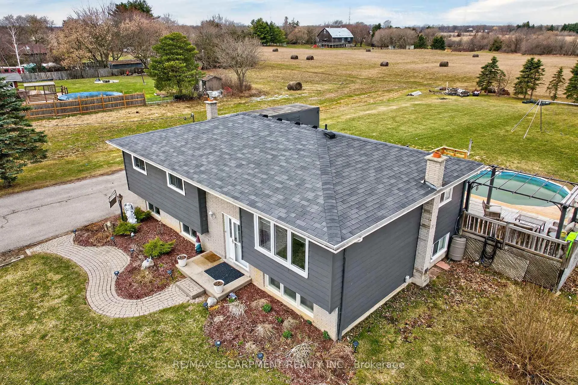 Photo 4 of 1481 Norfolk County Rd 19 E, Norfolk, Bealton — HOMEH