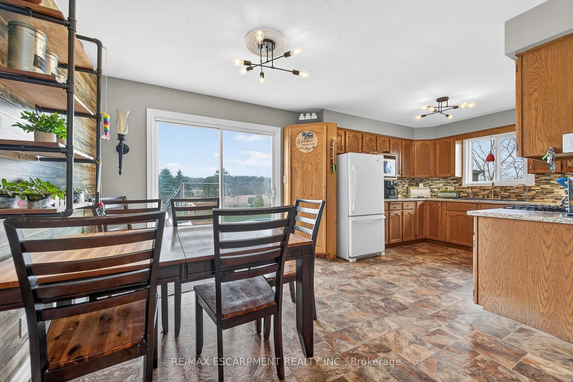 Photo 8 of 1481 Norfolk County Rd 19 E, Norfolk, Bealton — HOMEH