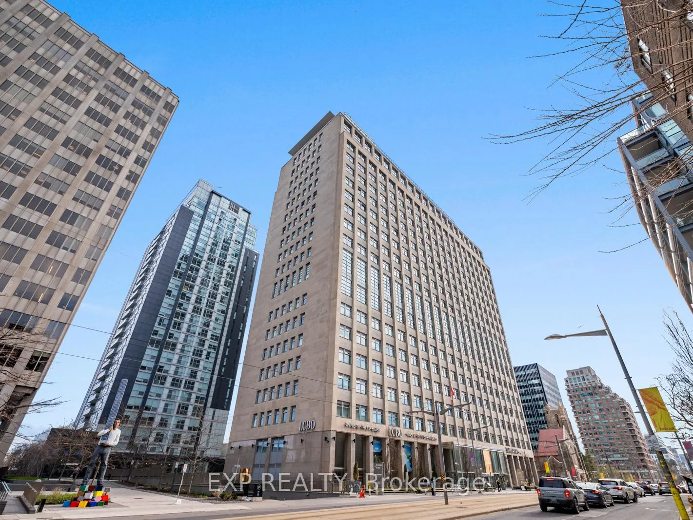 Photo 1 of Unit 624, 111 St Clair Avenue W, Toronto, Yonge-St. Clair — HOMEH