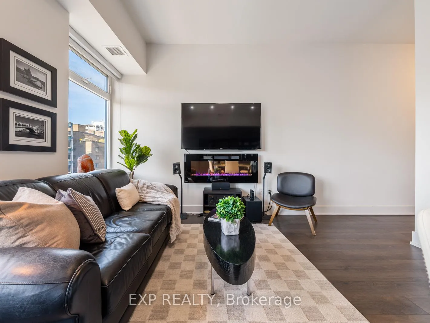 Photo 15 of Unit 624, 111 St Clair Avenue W, Toronto, Yonge-St. Clair — HOMEH