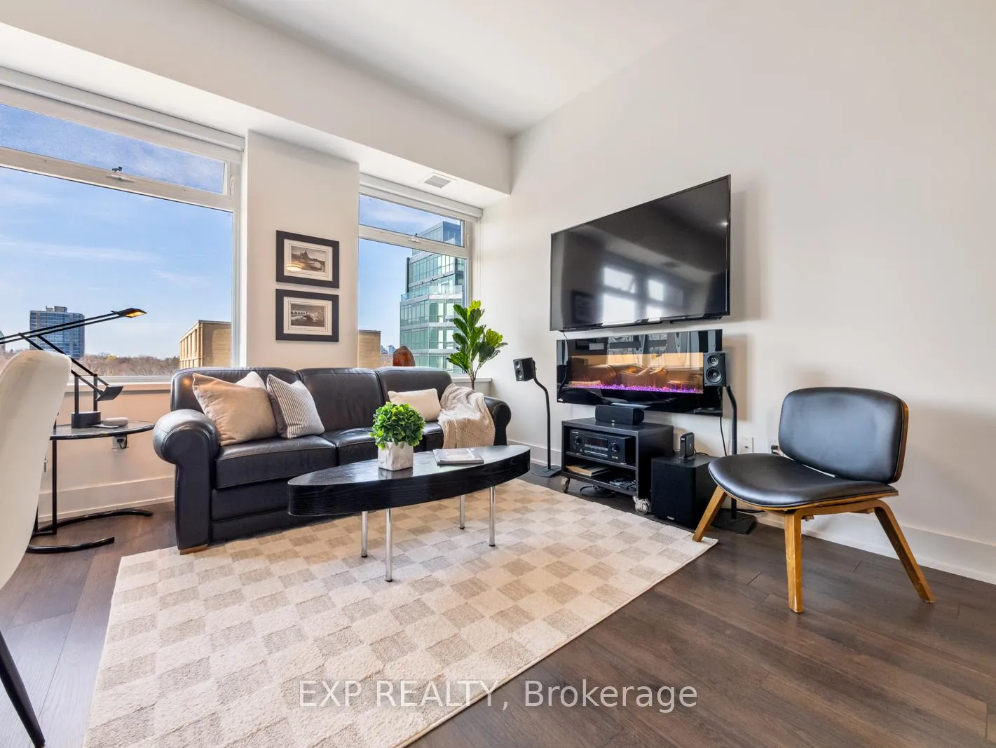 Photo 16 of Unit 624, 111 St Clair Avenue W, Toronto, Yonge-St. Clair — HOMEH