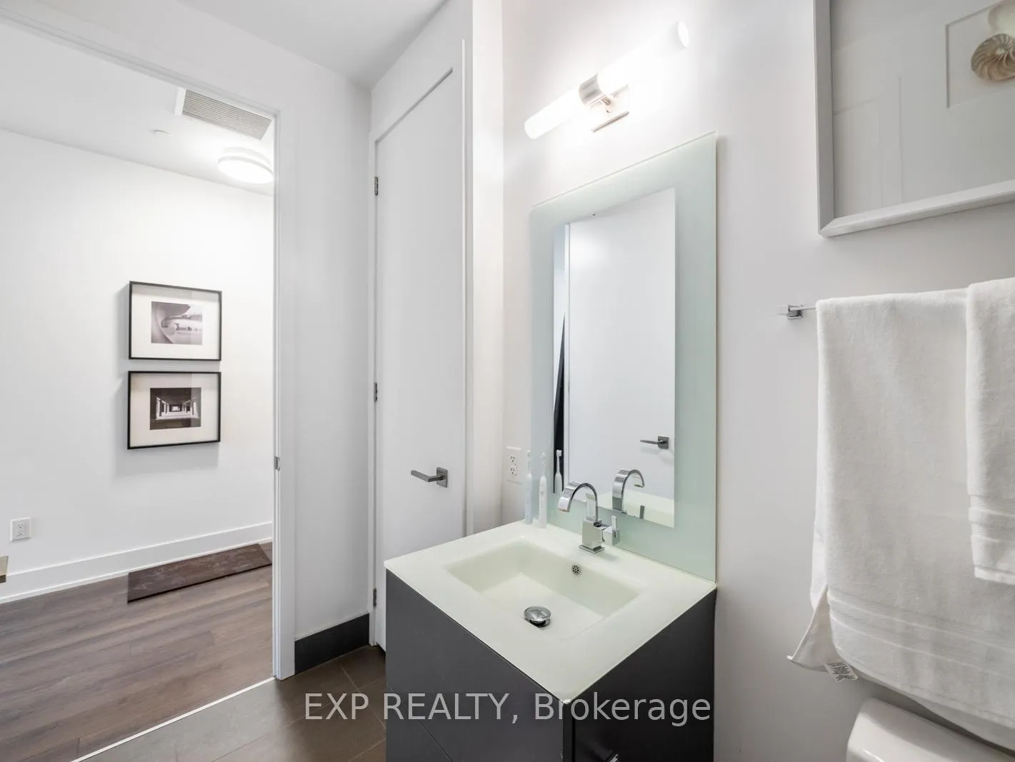 Photo 22 of Unit 624, 111 St Clair Avenue W, Toronto, Yonge-St. Clair — HOMEH