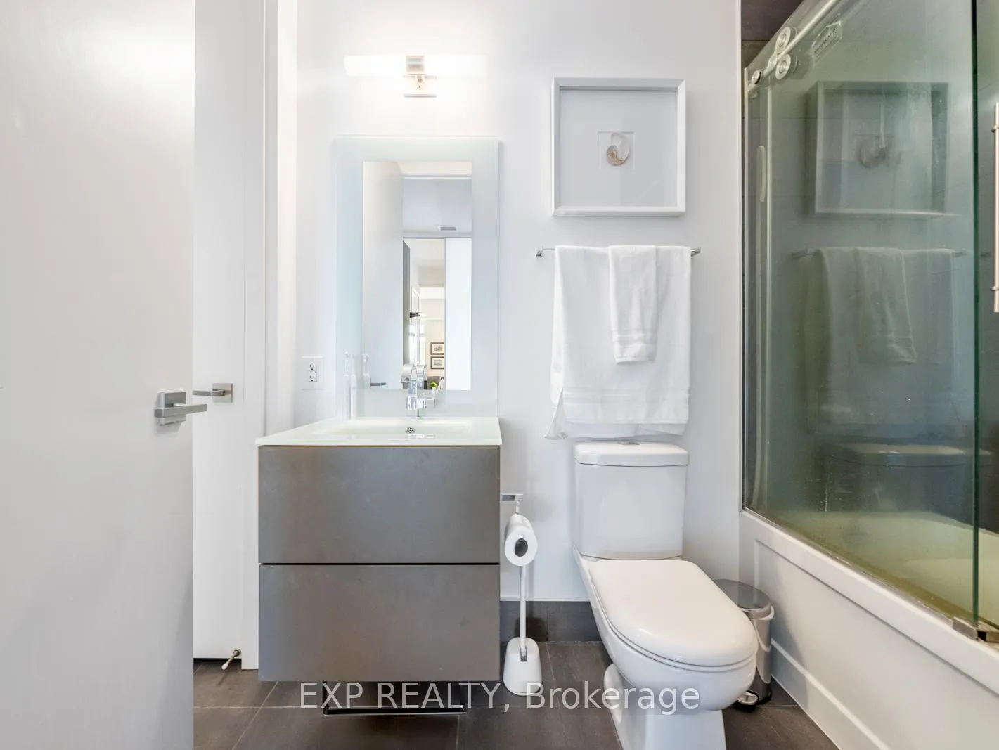 Photo 23 of Unit 624, 111 St Clair Avenue W, Toronto, Yonge-St. Clair — HOMEH