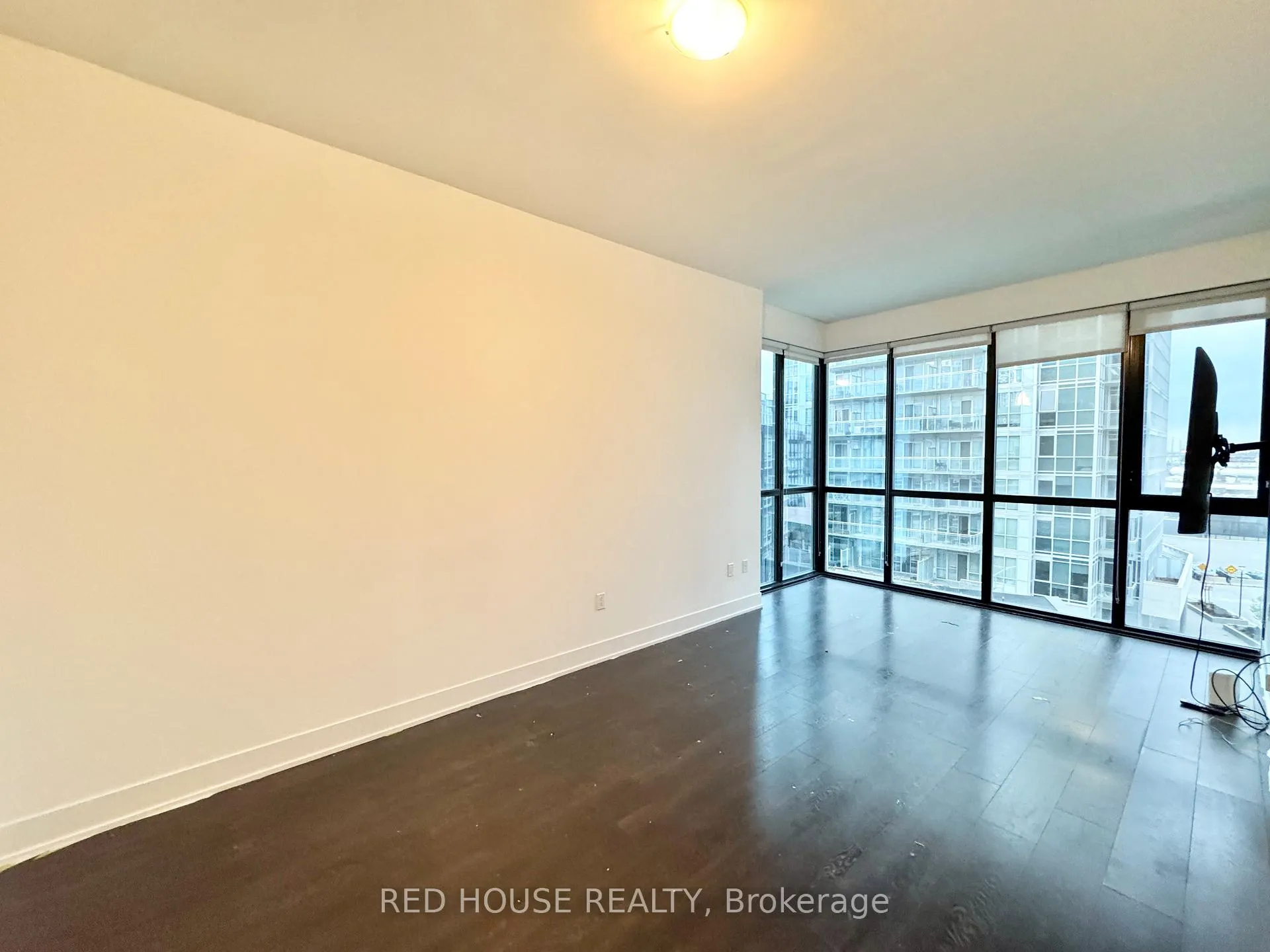 Photo 3 of Unit 519, 2916 Highway 7, Vaughan, Concord — HOMEH