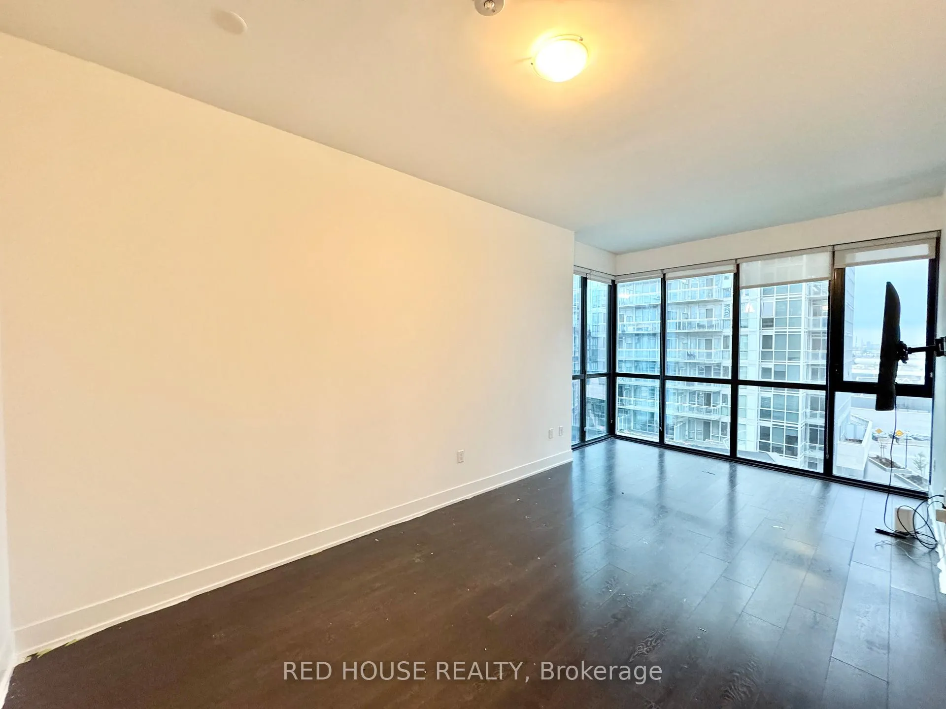 Photo 4 of Unit 519, 2916 Highway 7, Vaughan, Concord — HOMEH