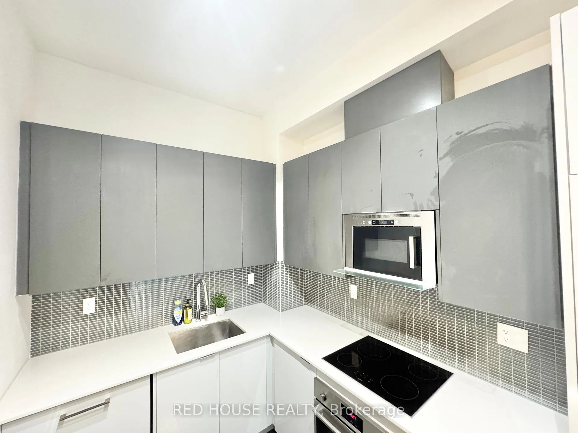 Photo 7 of Unit 519, 2916 Highway 7, Vaughan, Concord — HOMEH