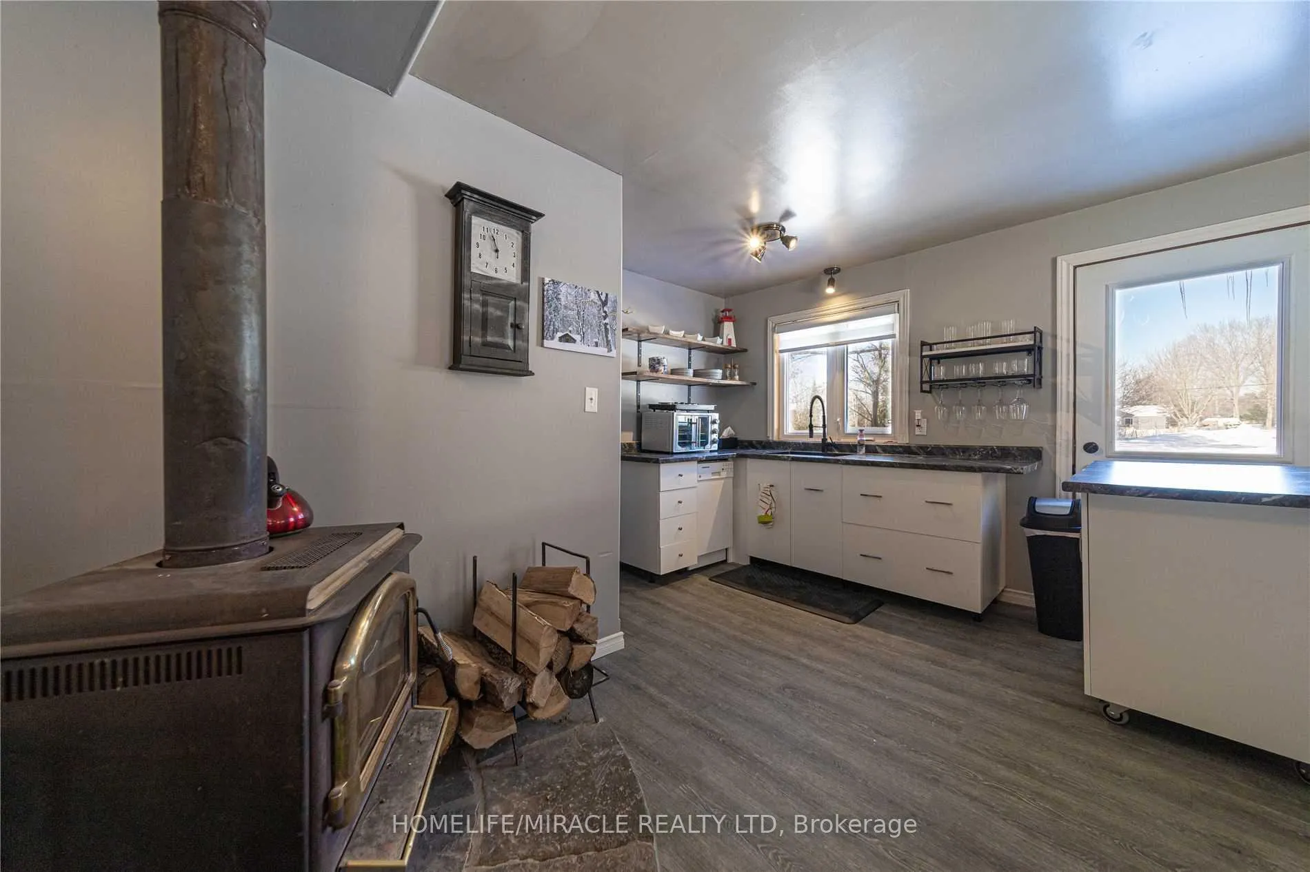 Photo 5 of 2293 Coopers Falls Road, Ramara, Rural Ramara — HOMEH