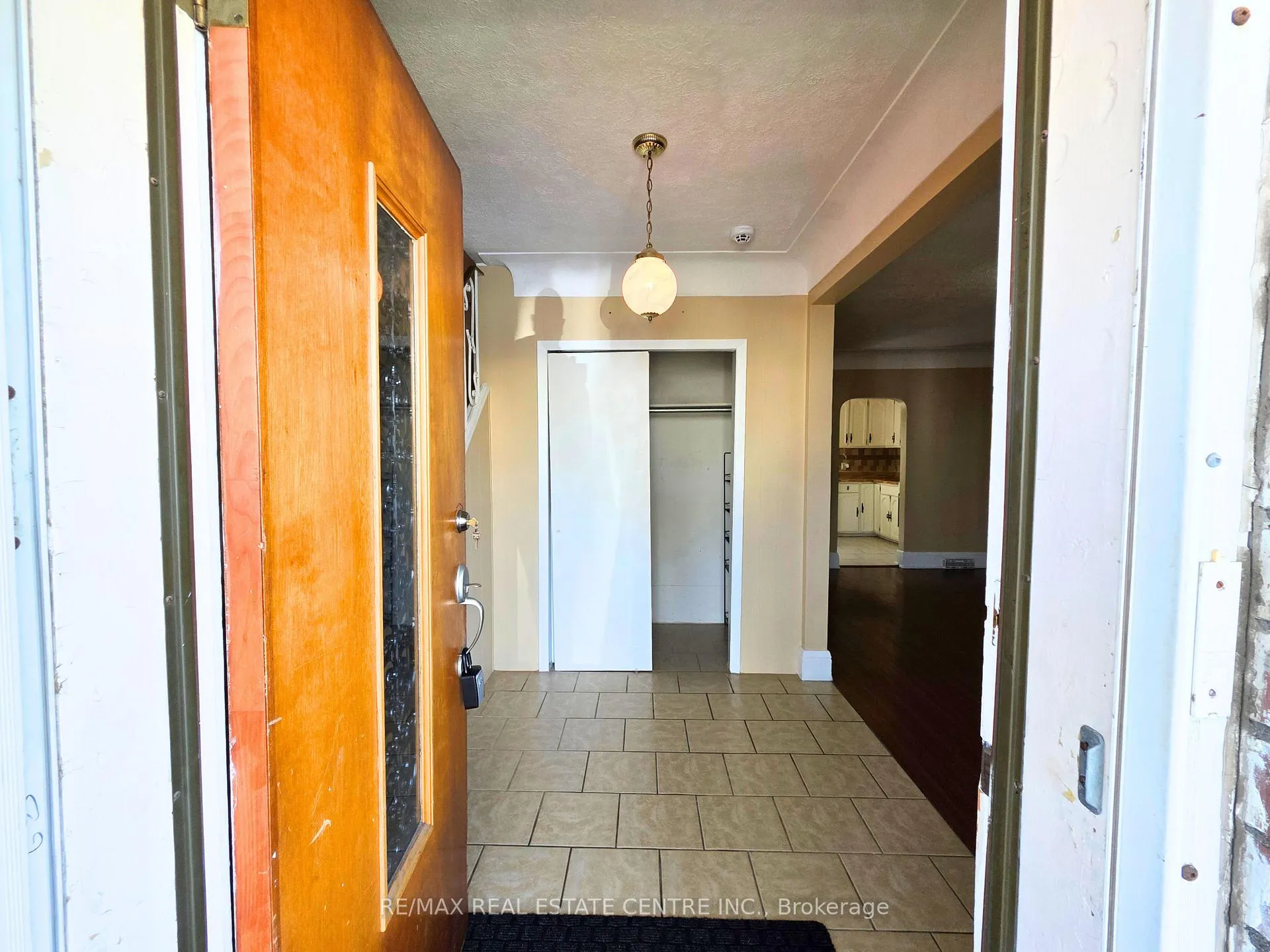 Photo 13 of 214 Fairfield Avenue, Hamilton, Homeside — HOMEH