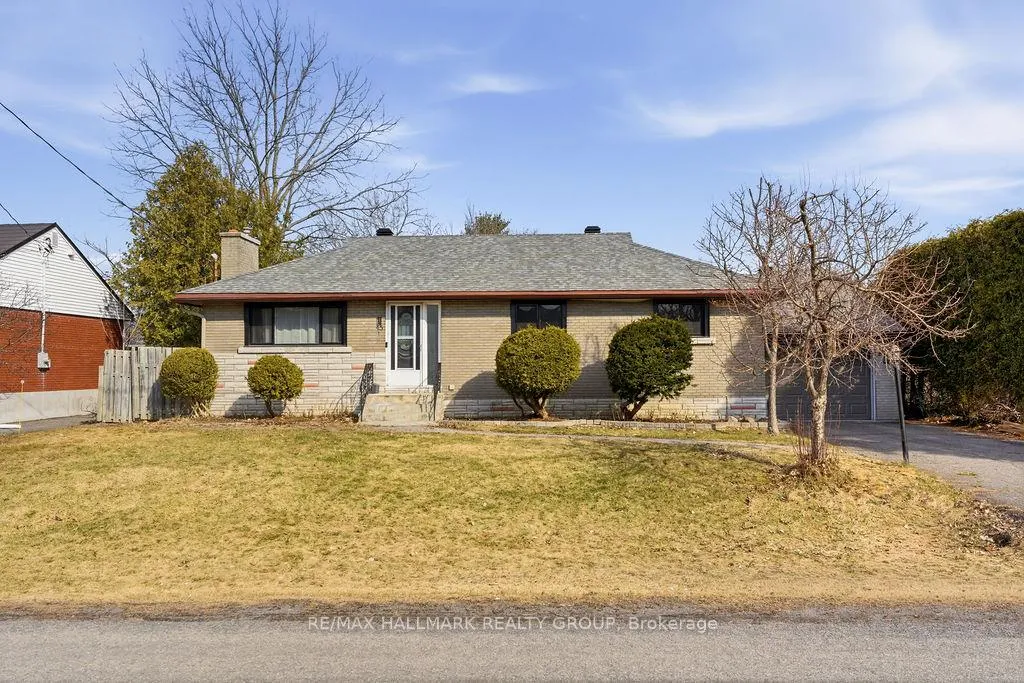 Photo 2 of 45 Westwood Drive, Ottawa, Meadowlands/Crestview — HOMEH