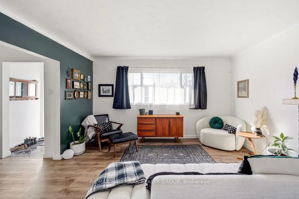 Photo 9 of 45 Westwood Drive, Ottawa, Meadowlands/Crestview — HOMEH